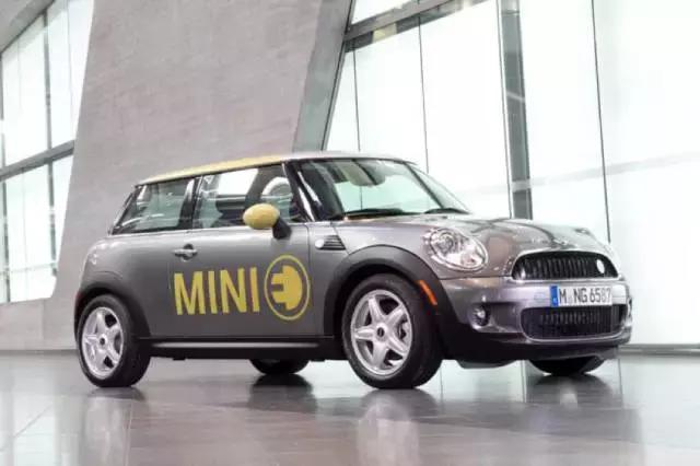 宝马电动车最新款越野车,宝马最早的电动车跑车