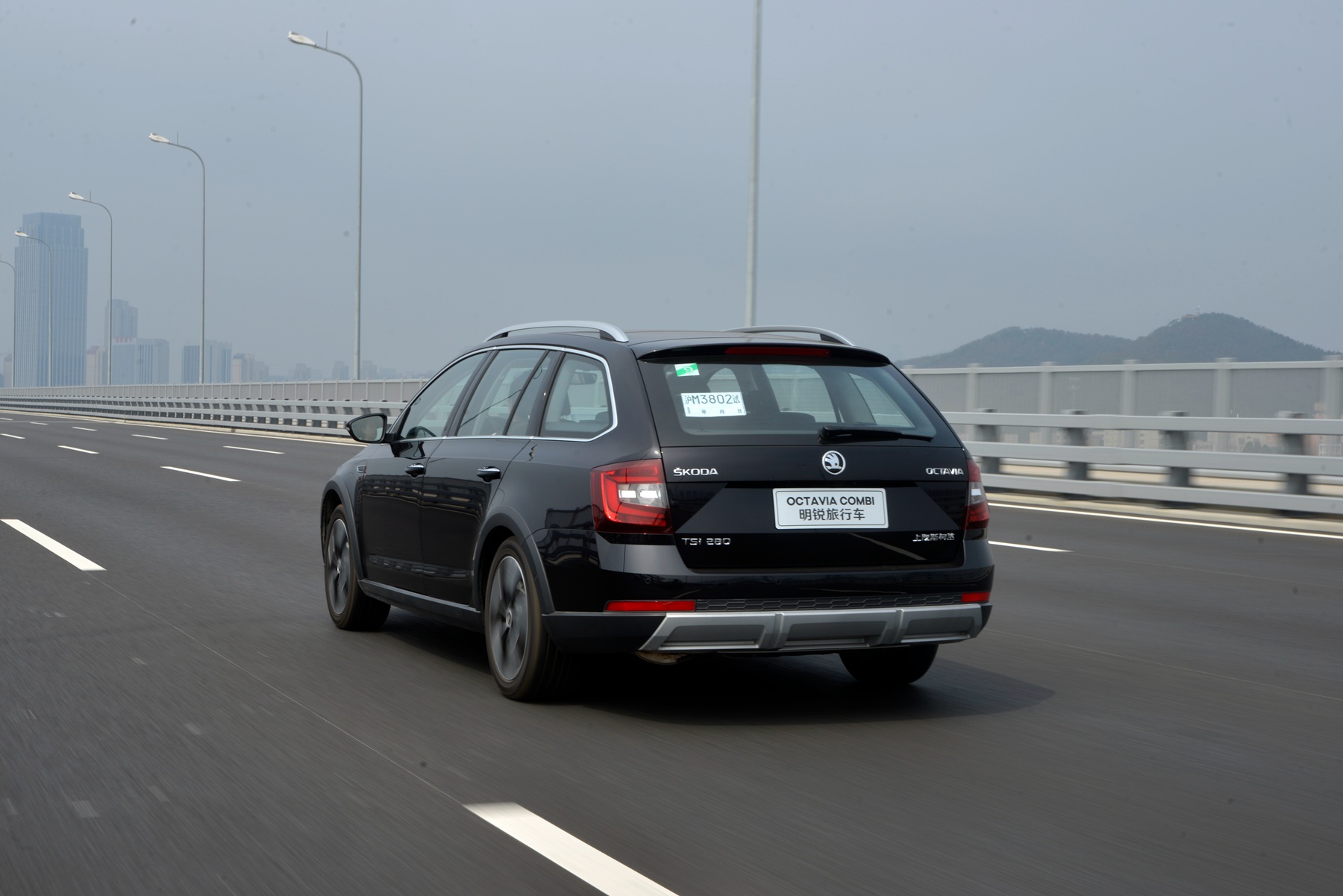 斯柯达明锐旅游海边,斯柯达明锐旅行车西藏自驾游