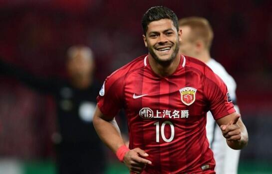 足坛现役5大远射高手，中超绿巨人浩克强势上榜，榜首无悬念