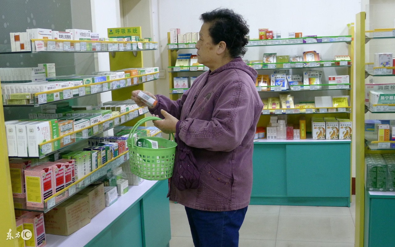 小心乱吃药当心导致尿毒症服药需遵医嘱不可擅自服药