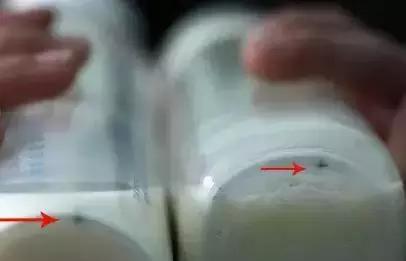 奶粉有气泡是不是质量问题,奶粉冲出来有疙瘩和质量有关吗