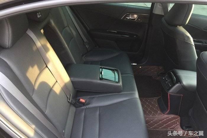 本田雅阁2016款2.4智尊版,9.5代2.4雅阁驾驶感受