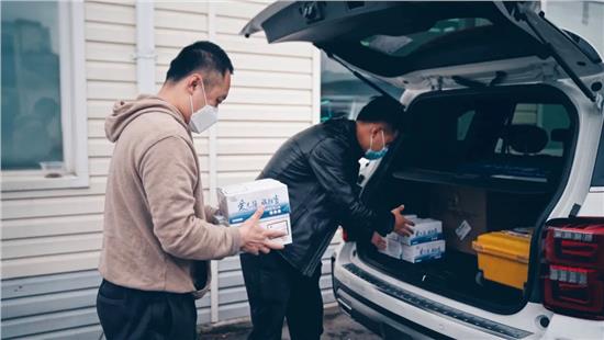 故事虽短情谊很长,故事很短回忆很长久