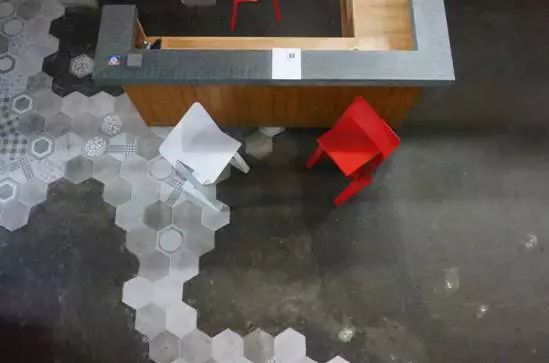 装修新房六角砖不一样的格调只属于追求品质生活的你！