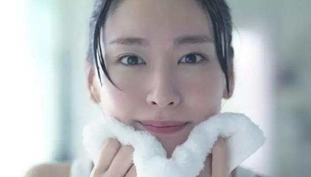 想去黑头要买什么,去黑头最好的护肤方法