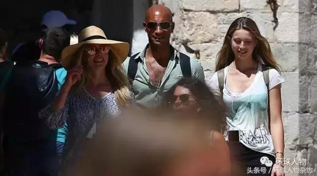 乔布斯遗产给了丽莎多少,乔布斯留给大女儿多少遗产