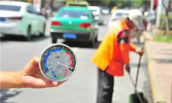 最辛苦的10个职业,夏天最辛苦的职业图片