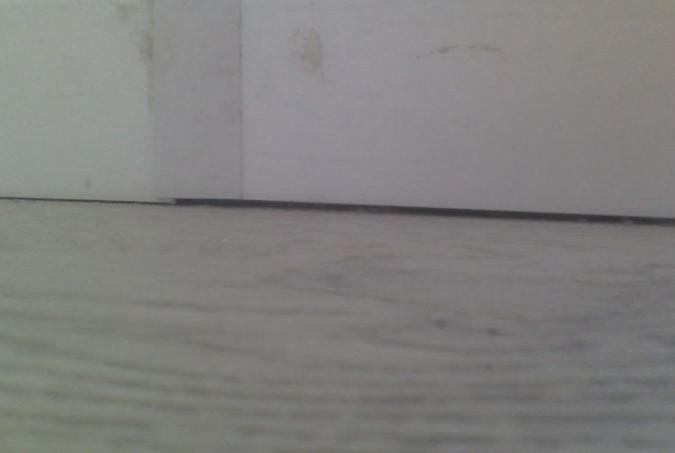 卫生间门套发霉怎么处理,家里房门门套发霉了怎么办