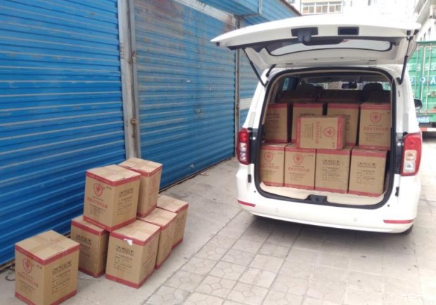 五菱宏光S高速体验,五菱宏光s用车视频