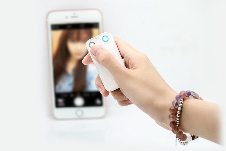 拍照+报警?鸡蛋大小的蓝牙音箱居然还是个多面手