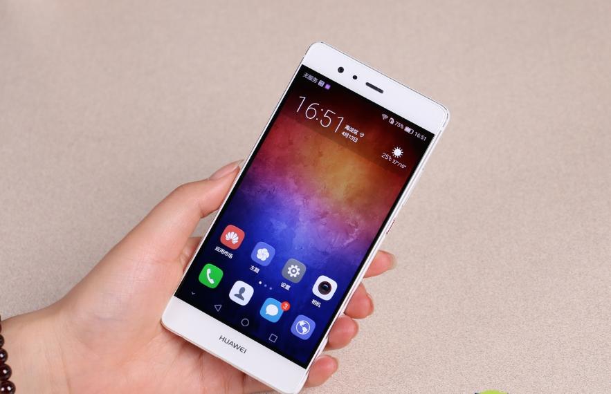 “全能战士”手机,3G+32GB+麒麟955,如今售2488