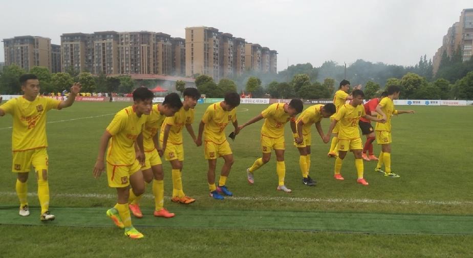 鐗涚妵涓敳,涓婃腐涓撲笟瓒崇悆鐞冨満