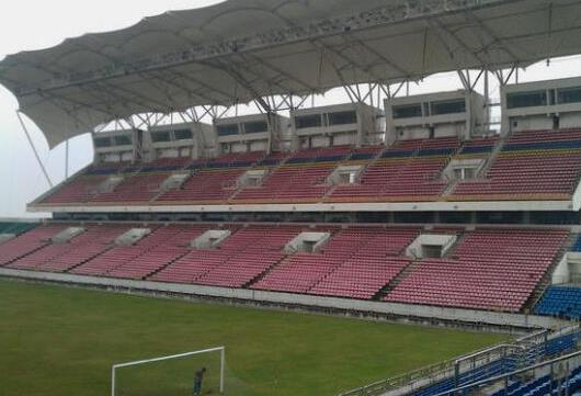 鐗涚妵涓敳,涓婃腐涓撲笟瓒崇悆鐞冨満