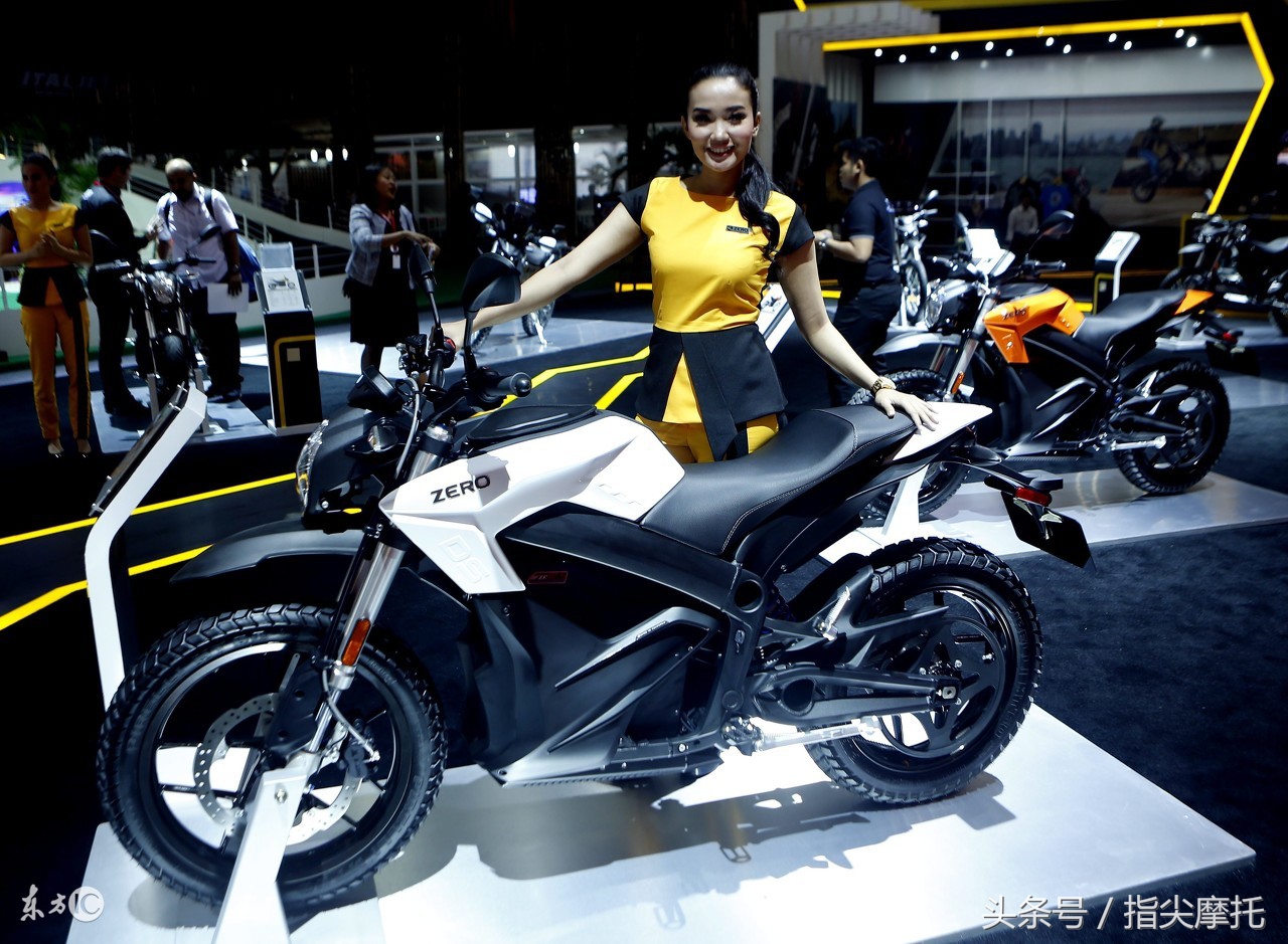 摩托车废气管喷油什么原因,摩托车不冒黑烟烧机油怎么解决