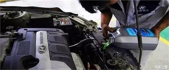 汽车水箱高温又降温,车子水箱高温怎么快速降温的