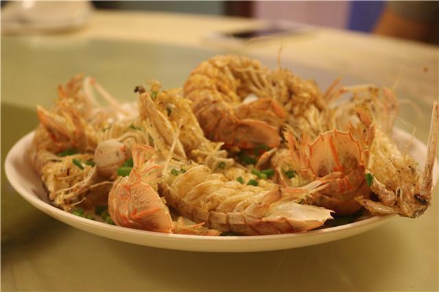 鍥涙湀骞胯タ椋庢櫙,鍥涙湀娴峰崡瀹炴媿