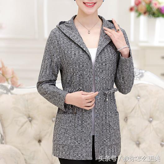 中年人穿什么款式的外套好看,啥样衣服适合中年人秋季外套