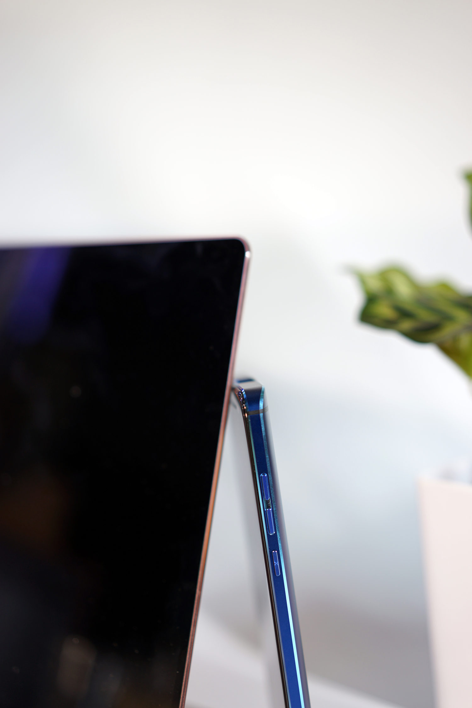 青橙vogav激光投影手机多少钱,青橙voga激光投影手机换电池