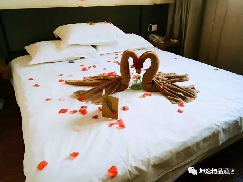 浓情七夕,恋在坤逸