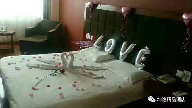 浓情七夕,恋在坤逸