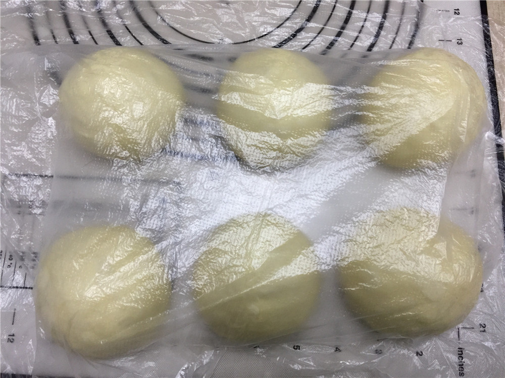 现烤松软的吐司奶香味十足,怎样制作柔软拉丝的吐司