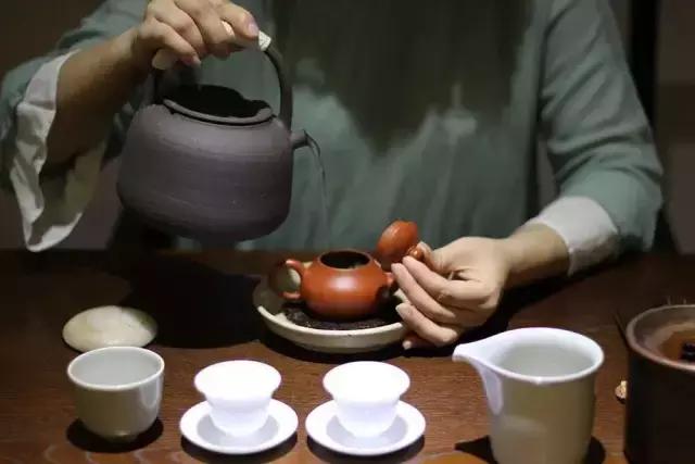 不泡酒吧泡茶社，成都这6家文艺茶社里藏着年轻人的诗和远方