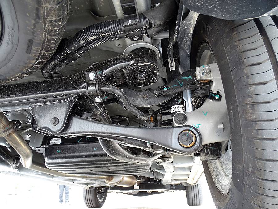 宝骏560半自动挡值得入手吗,2019款全新宝骏560自动挡顶配