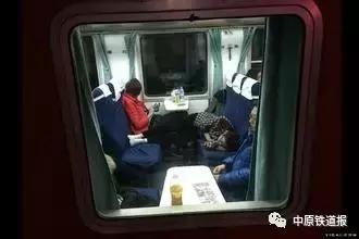 小偷是咋样偷东西的,坐火车怎么防小偷偷东西