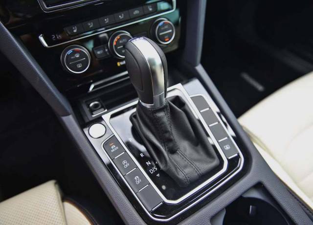 君威和速腾变速箱哪个好,9at和7dct