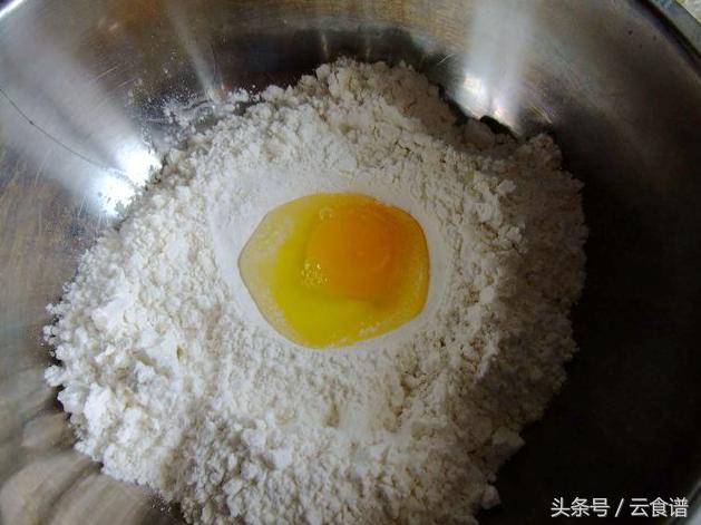 学做葱油千层饼,薄脆葱油薄饼