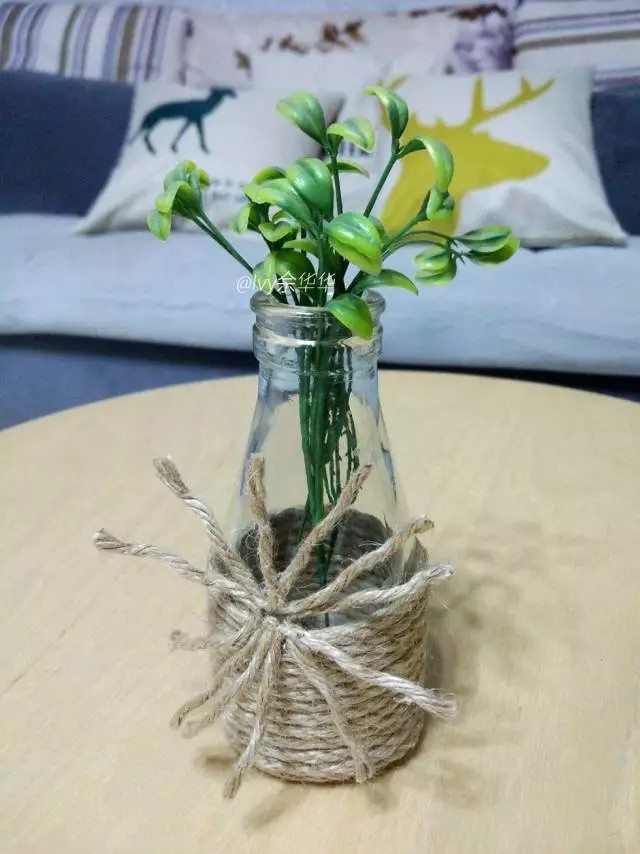 不要的玻璃瓶与麻绳制作复古花瓶,设计废弃塑料瓶变身趣味家居摆件