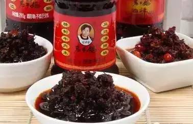 三大中华美食之光征服歪果仁,辣条老干妈枸杞,让老外无法自拔