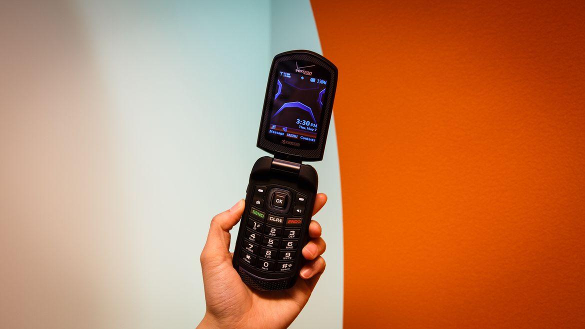 AGM公布三防翻盖手机M8Flip,agmm8flip三防翻盖手机