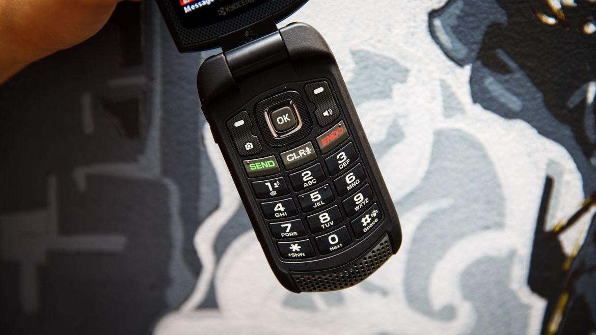 AGM公布三防翻盖手机M8Flip,agmm8flip三防翻盖手机