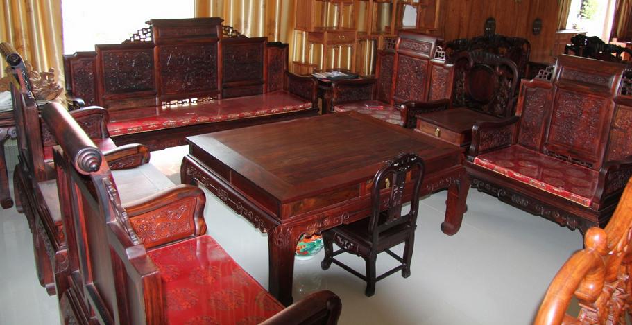 老挝大红酸枝是红木里的什么档次,老挝大红酸枝红木特点