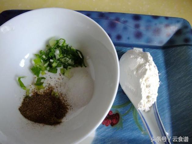 学做葱油千层饼,薄脆葱油薄饼