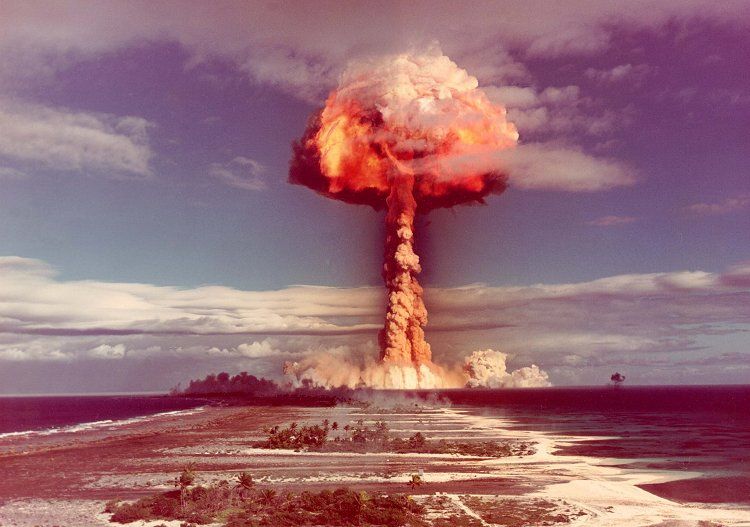 核袭击逃生的正确方法,被白磷弹击中如何自救