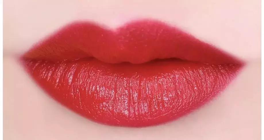 男朋友说要送我100支口红,男朋友送女朋友什么口红好