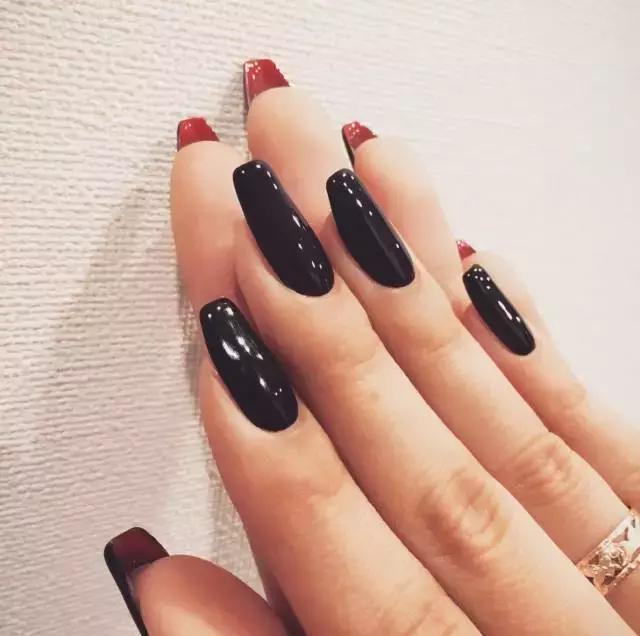 看到这个颜色我就想花钱