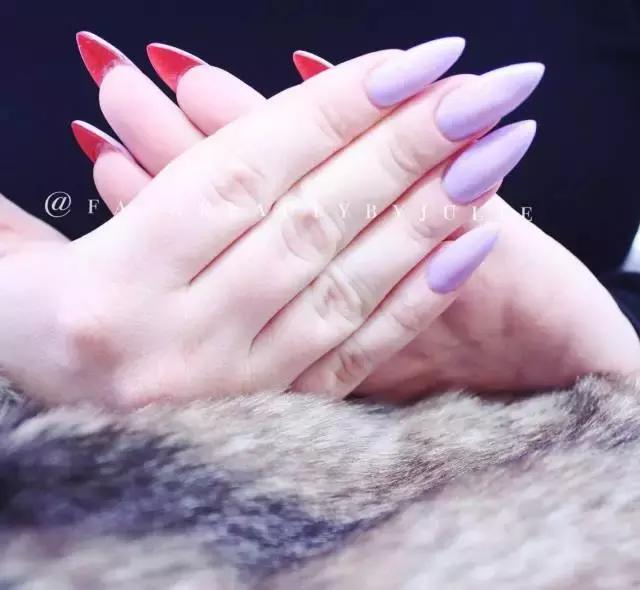 看到这个颜色我就想花钱