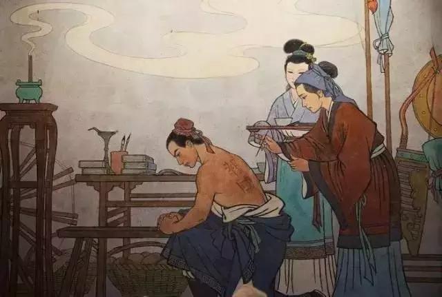 这样的文身，女孩涂后红疹起泡留疤都来了，你还敢玩吗？