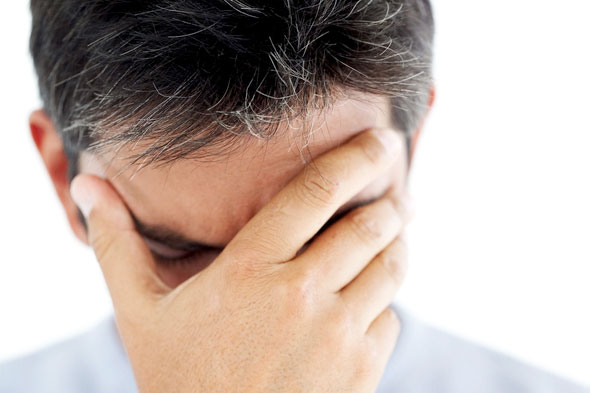 正常掉发范围明显感觉到头发稀疏,头发稀疏掉得厉害是怎么回事