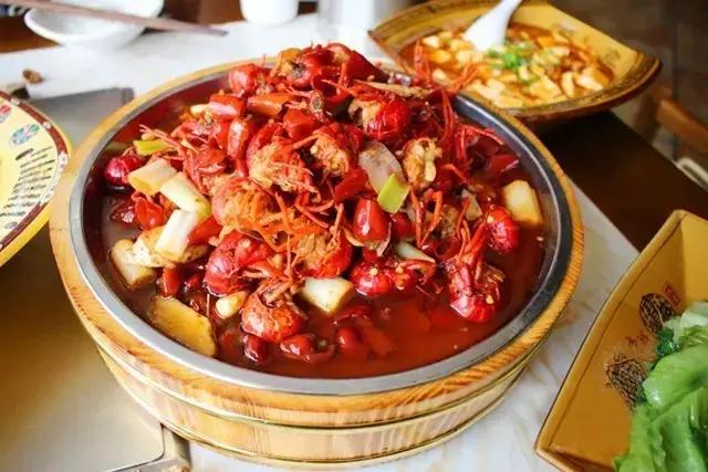 长沙网红奶茶茶颜悦色,长沙网红街美食一条街