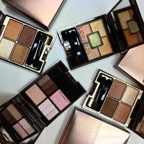 迪丽热巴高圆圆同款双肩包 (迪丽热巴高圆圆同款双肩包哪里买)