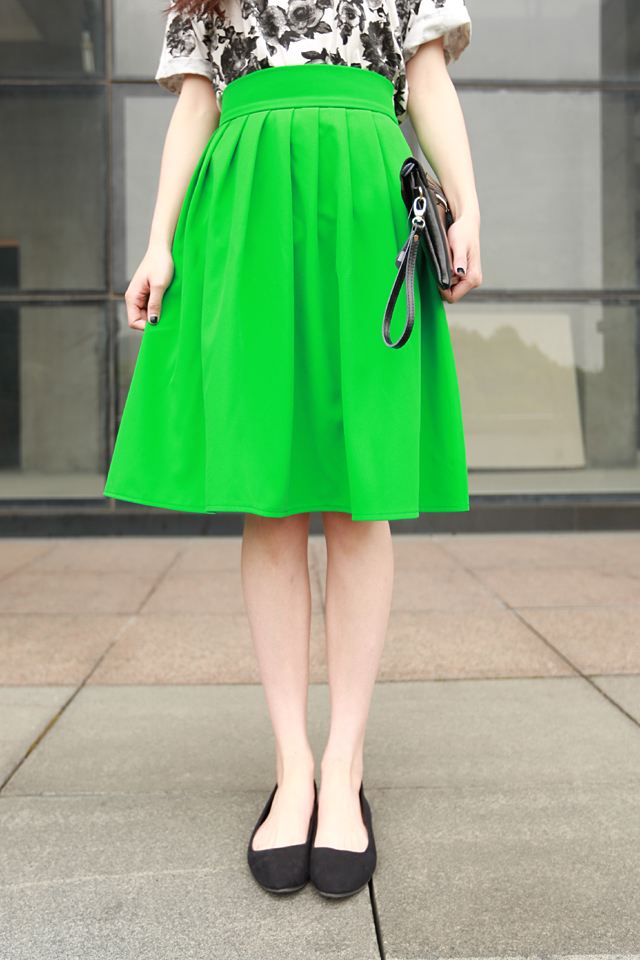 穿衣颜色搭配口诀顺口溜,服装店衣服颜色搭配口诀