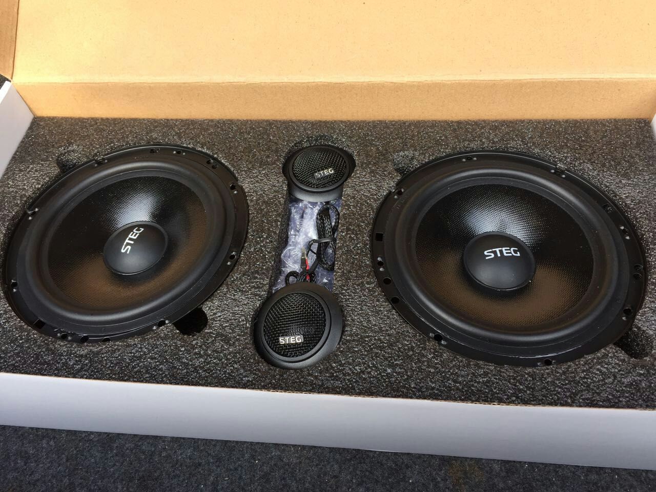 简单锋范改装,本田锋范汽车音响改装