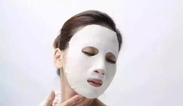 睡前敷面膜的方法,睡前面膜教程