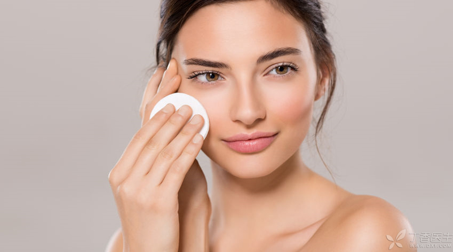 护肤品过敏的痘痘是什么样的,护肤品用多了皮肤过敏