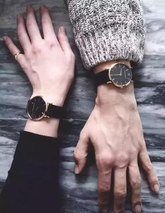 不搞块够屌的表，小姐姐怎么会跟你跑？！