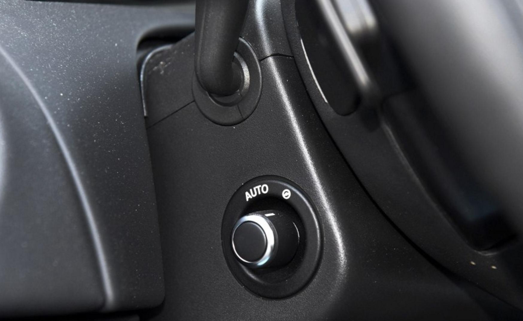 捷豹xjl2023款最低裸车价,捷豹xjl加长版二手车最低价